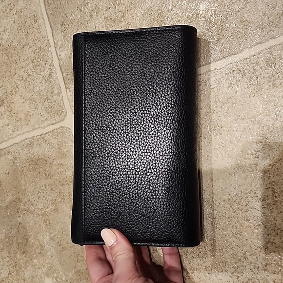 Tory Burch Thea Pebbled Leather Crossbody/Wallet Clutch Purse (like new) - Picture 4 of 15